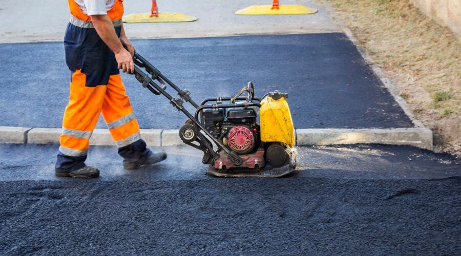 Professional gutter cleaning in Houck, AZ